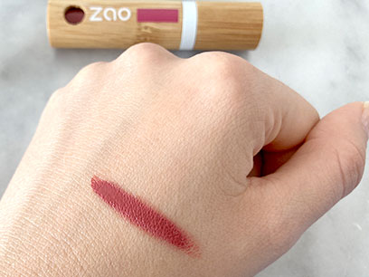 Zao течно червило с цвят 443 Strawberry